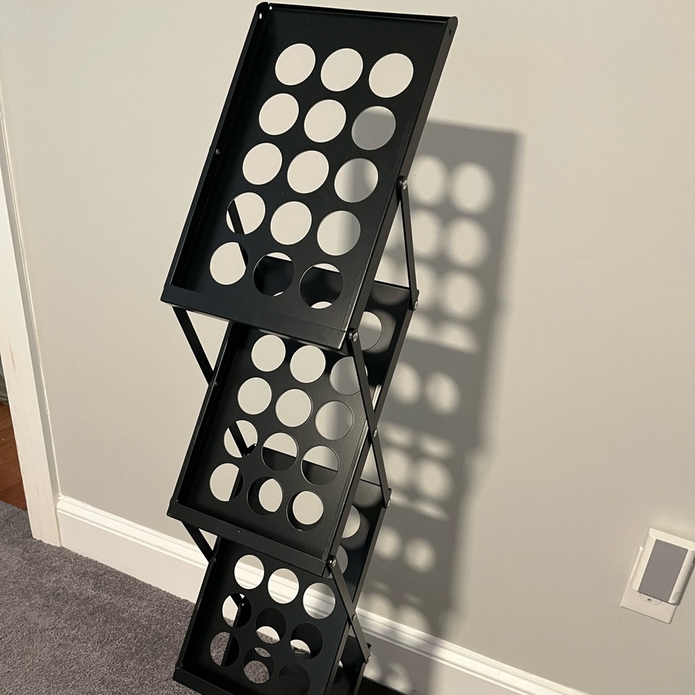 Black Metal Magazine Rack
